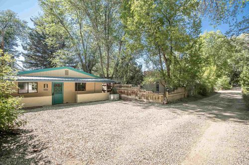 522 Conrad Ln, Taos, NM, 87571-6812 | Card Image