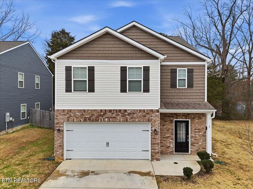 3 Sycamore Ct, Clinton, TN, 37716-2039 | Card Image