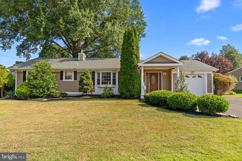 101 Melvin Ave, MORRISVILLE, PA, 19067-7524 | Card Image