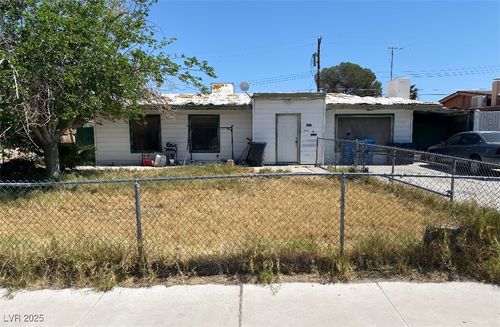3072 Greendale St, Las Vegas, NV, 89121-2715 | Card Image