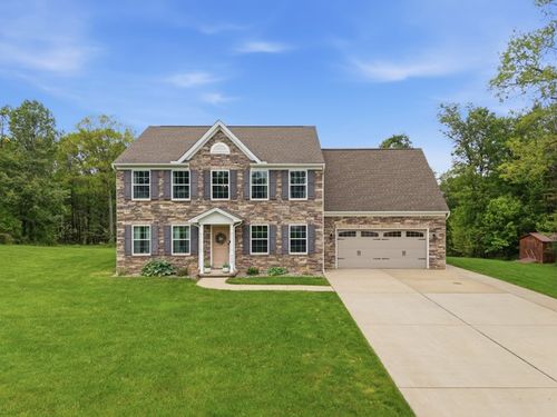 113 Oakwood Dr, Butler, PA, 16002-0037 | Card Image