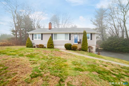 11 Whalley Rd, Trumbull, CT, 06611-4415 | Card Image