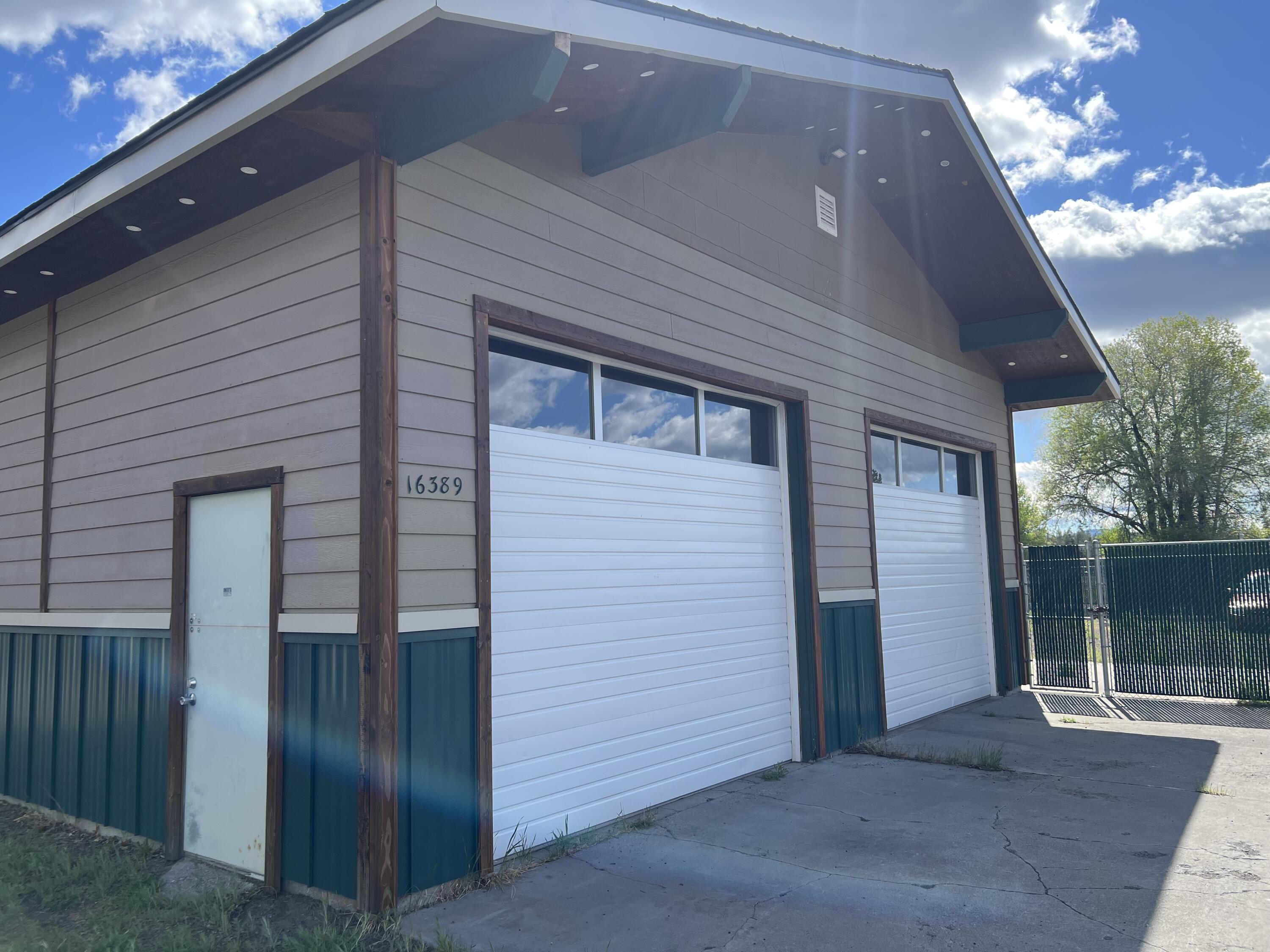 16389 3Rd St, La Pine, OR 97739