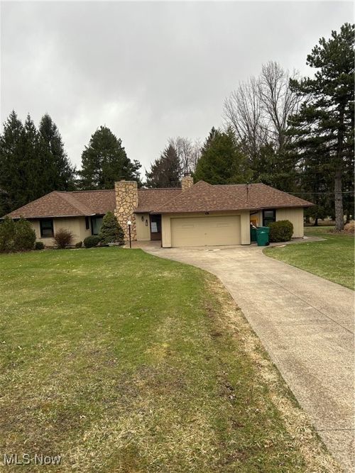 433 Chestnut Rd, Seven Hills, OH, 44131-3520 | Card Image