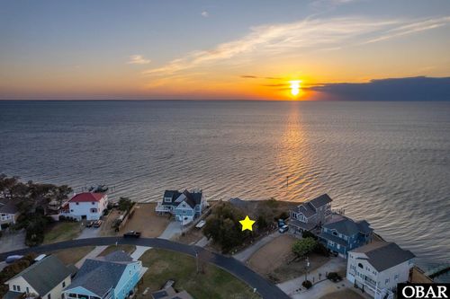 125 Clipper Ct, Kill Devil Hills, NC, 27948-9113 | Card Image