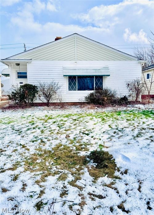 3415 Center Dr, Parma, OH, 44134-4613 | Card Image