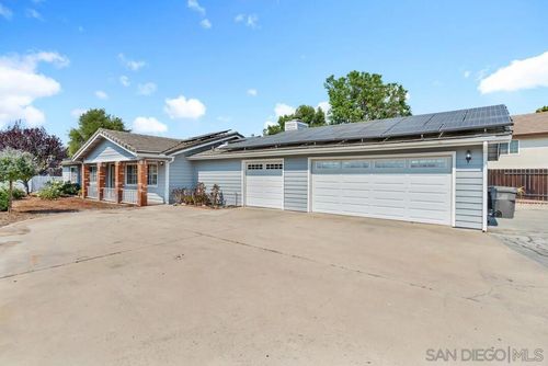 16203 Scarbery Rd, Ramona, CA, 92065-4252 | Card Image