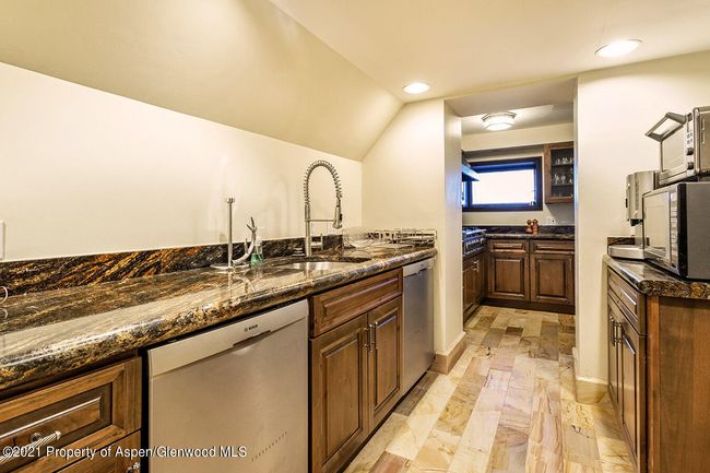 572 N Starwood Dr, House other with 5 bedrooms, 8 bathrooms and 2 parking in Aspen CO | Image 22