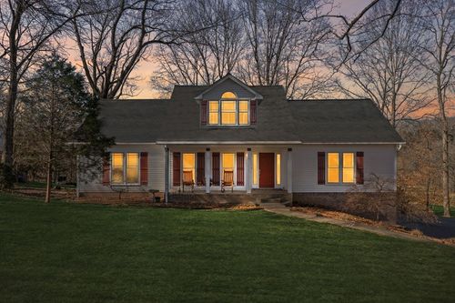 1728 Riverhaven Dr, Adams, TN, 37010-8945 | Card Image