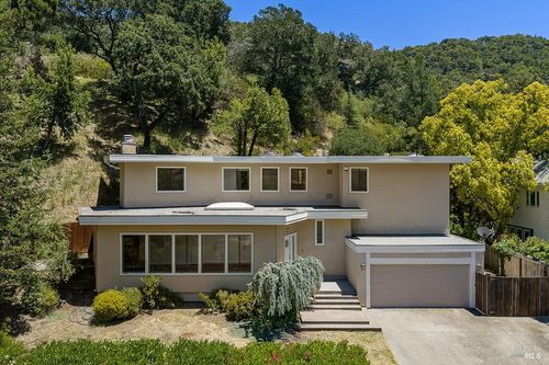 36 Bonnie Brae Dr, Novato, CA, 94949-5851 | Card Image