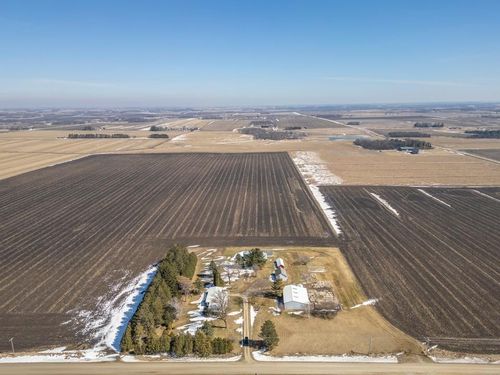 1772 Timber Ave, Charles City, IA, 50616-8879 | Card Image