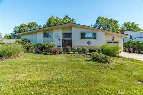 5550 Joyce Ann Dr, Dayton, OH, 45415-2947 | Card Image