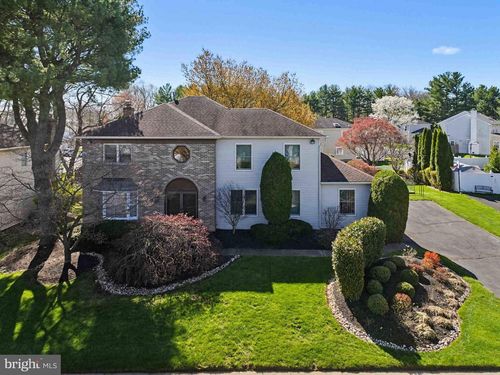 54 Roy Ln, HUNTINGDON VALLEY, PA, 19006-3112 | Card Image