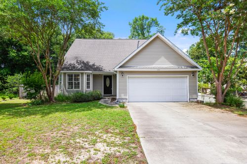 1511 18th St, Niceville, FL, 32578-3361 | Card Image