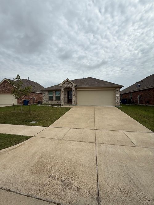 2306 Spokane Dr, Forney, TX, 75126-1876 | Card Image