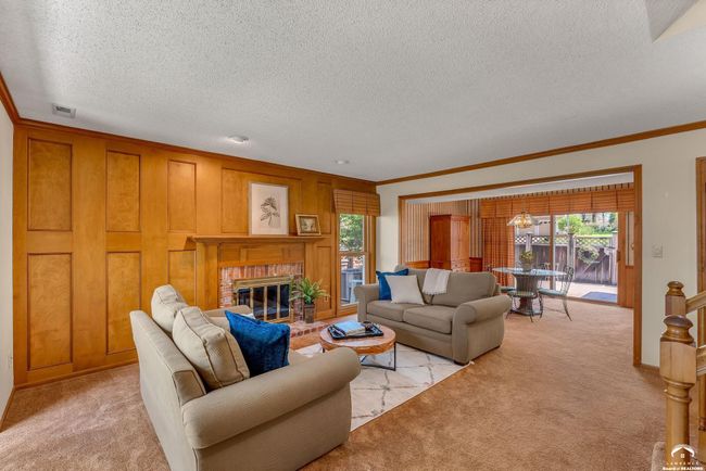 4004 Vintage Ct, Condo with 3 bedrooms, 2 bathrooms and null parking in Lawrence KS | Image 6