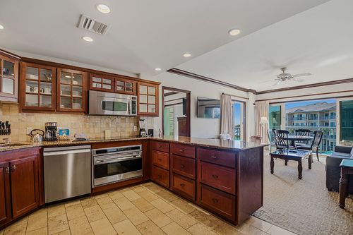 apt-b302-4-820 Kuhio Hwy, KAPAA, HI, 96746-1564 | Card Image