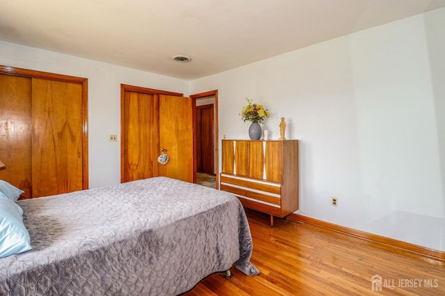 7 E 2 Nd St, House other with 3 bedrooms, 2 bathrooms and null parking in Port Reading NJ | Image 18