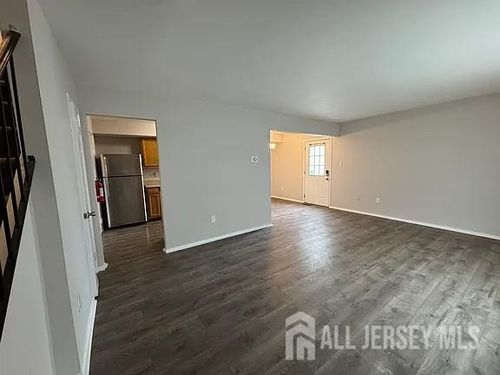 21 Lennox Ct, Sicklerville, NJ, 08081-1924 | Card Image