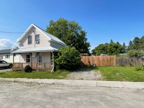 39 Principal St W, Verner, ON, P0H2M0 | Card Image