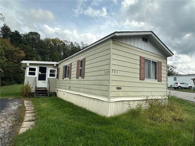 207 Valleyview Drive, House other with 3 bedrooms, 2 bathrooms and 1 parking in North Fayette PA | Image 2