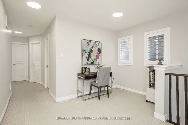 40 Begonia Cres, House attached with 3 bedrooms, 3 bathrooms and 2 parking in Brampton ON | Image 13