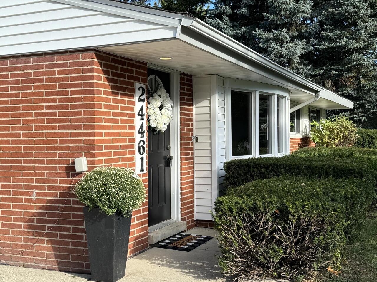 Residential Lease in Novi 2