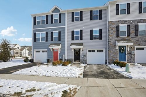 3 Limestone Blvd, Washington, NJ, 07882-2517 | Card Image