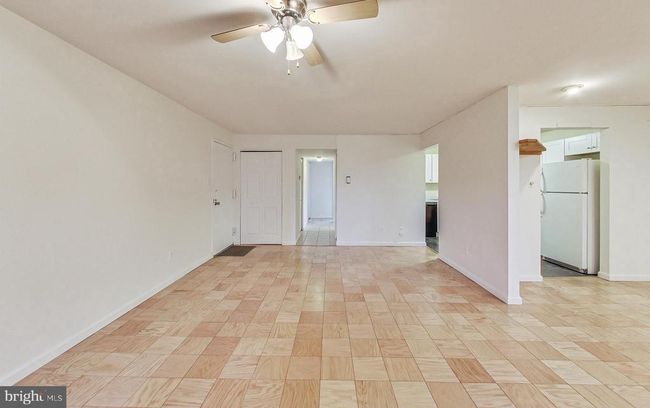 6-101 - 6 Monroe St, Condo with 2 bedrooms, 2 bathrooms and null parking in ROCKVILLE MD | Image 5