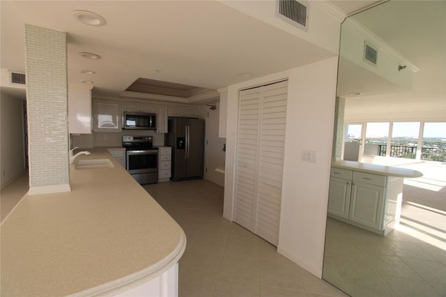 APT-2007 - 3200 Port Royale Dr N, Condo with 2 bedrooms, 2 bathrooms and null parking in Fort Lauderdale FL | Image 4