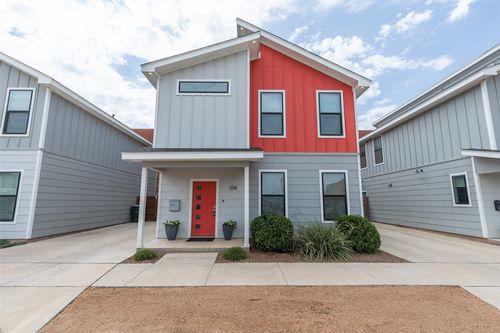 208 Pecan St, Abilene, TX, 79602-1617 | Card Image