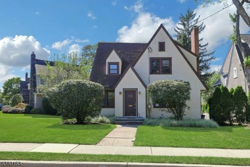 394 Ackerman Ave, Glen Rock, NJ, 07452-1330 | Card Image