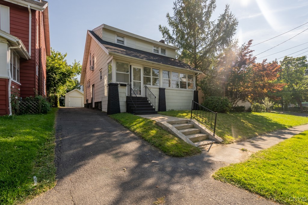 Glencove Rd, Syracuse, NY 13206