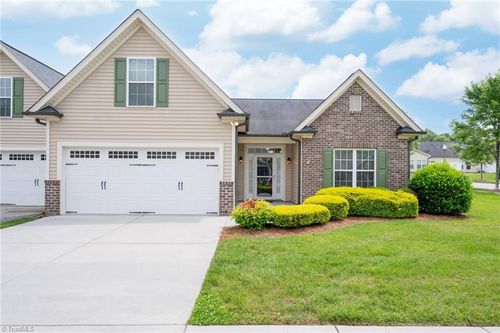6294 Langdon Village Ct, Clemmons, NC, 27012-8006 | Card Image
