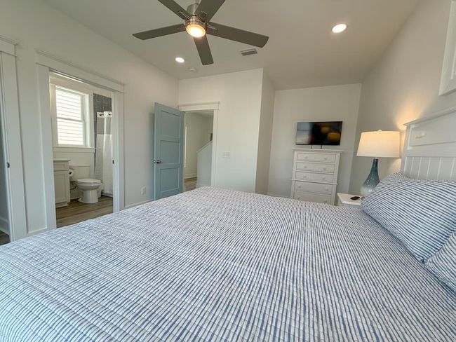204 W Pine Ave, House other with 3 bedrooms, 4 bathrooms and 2 parking in Saint George Island FL | Image 20