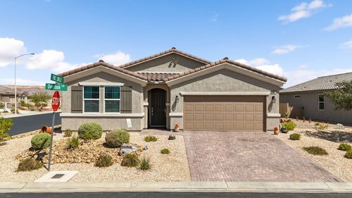 1067 Overlook Ln, Mesquite, NV, 89027-1011 | Card Image