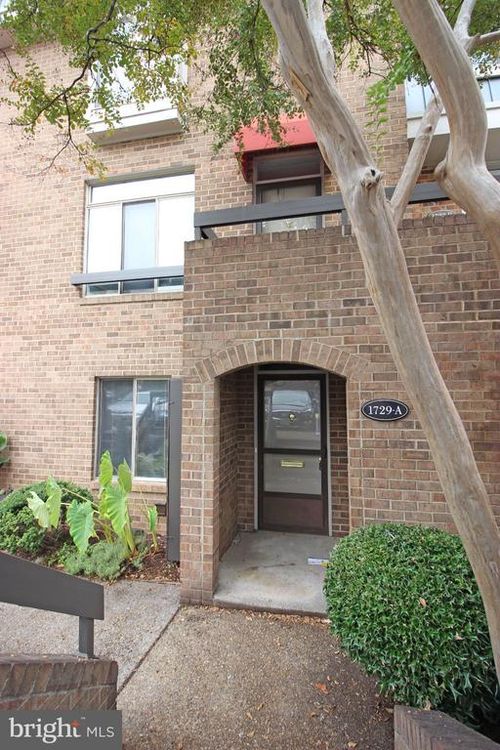a-1729 S Hayes Street, ARLINGTON, VA, 22202 | Card Image