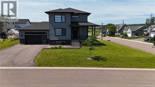 59 Belay St, Moncton, NB, E1G5S1 | Card Image