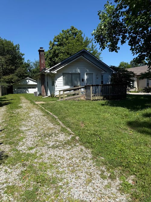 126 N Harbison Ave, Indianapolis, IN, 46219-5424 | Card Image