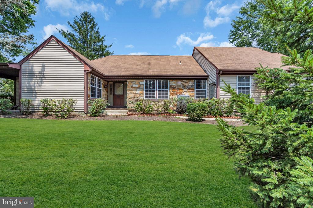 Residential in MONROE TOWNSHIP
