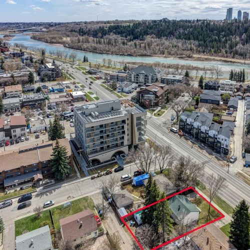 3432 3 Ave Nw, Calgary, AB, T2N0M3 | Card Image