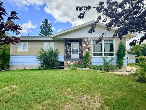 215 14 St, Wainwright, AB, T9W1G4 | Card Image