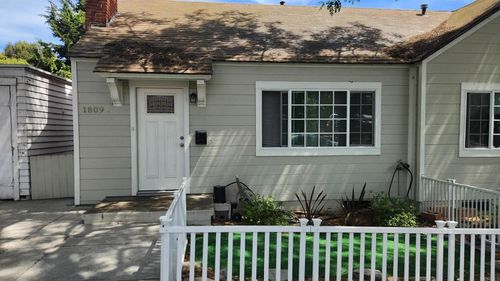 1809 Fern St, San Diego, CA, 92102-1115 | Card Image