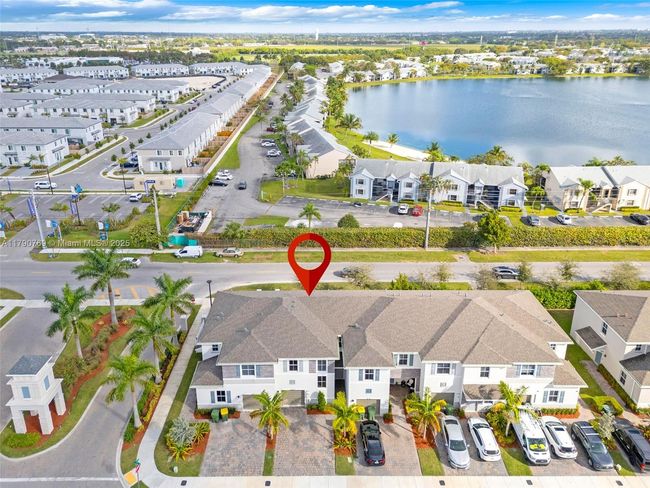 809 Se 16 Th Ct, Townhouse with 3 bedrooms, 3 bathrooms and null parking in Homestead FL | Image 16