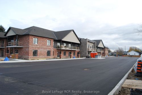 773 Princess St, Mount Forest, ON, N0G2L3 | Card Image