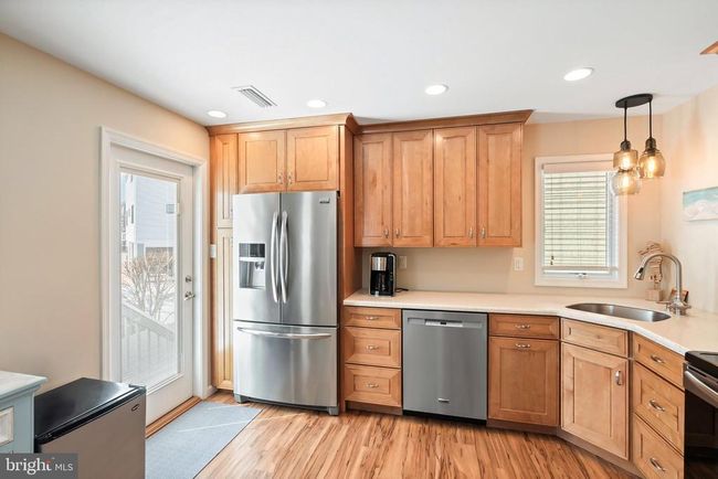10 W Essex Ave, Home with 3 bedrooms, 3 bathrooms and null parking in Harvey Cedars NJ | Image 28