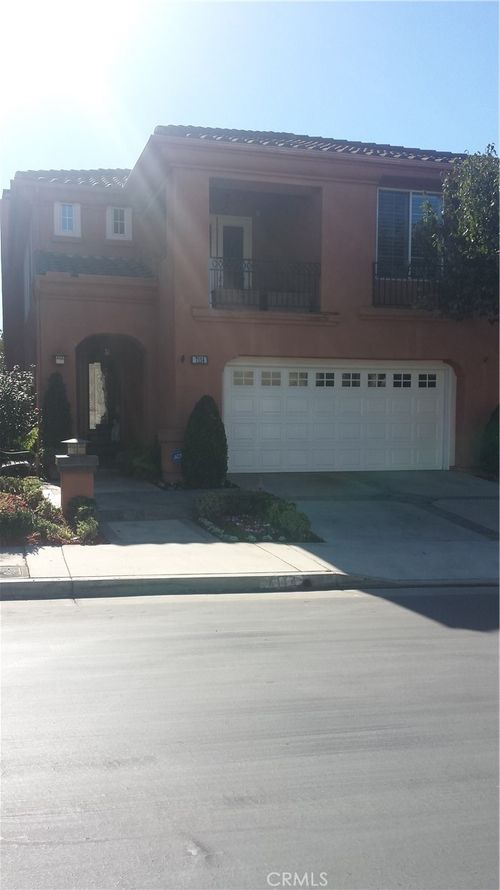 7114 Forest Glen Dr, Huntington Beach, CA, 92648-7026 | Card Image