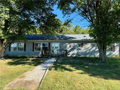 18773 E 1400th Road, House other with 3 bedrooms, 2 bathrooms and null parking in Marshall IL | Image 1