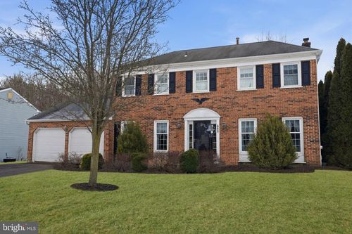 680 Atkinson Ln, LANGHORNE, PA, 19047-1415 | Card Image