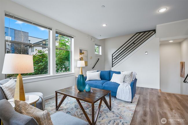 1214 N Northgate Way, Townhouse with 3 bedrooms, 2 bathrooms and 1 parking in Seattle WA | Image 21